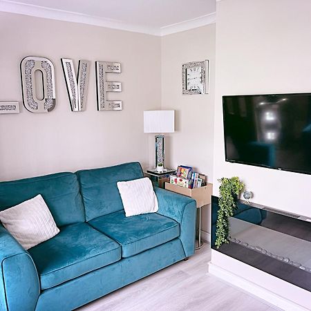 Entire 3-Bedroom Home In Oldham - Guest House Екстер'єр фото