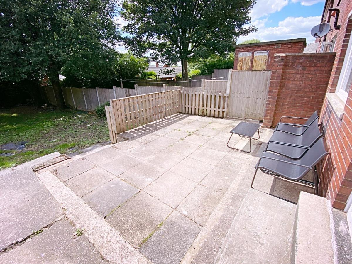 Entire 3-Bedroom Home In Oldham - Guest House Екстер'єр фото