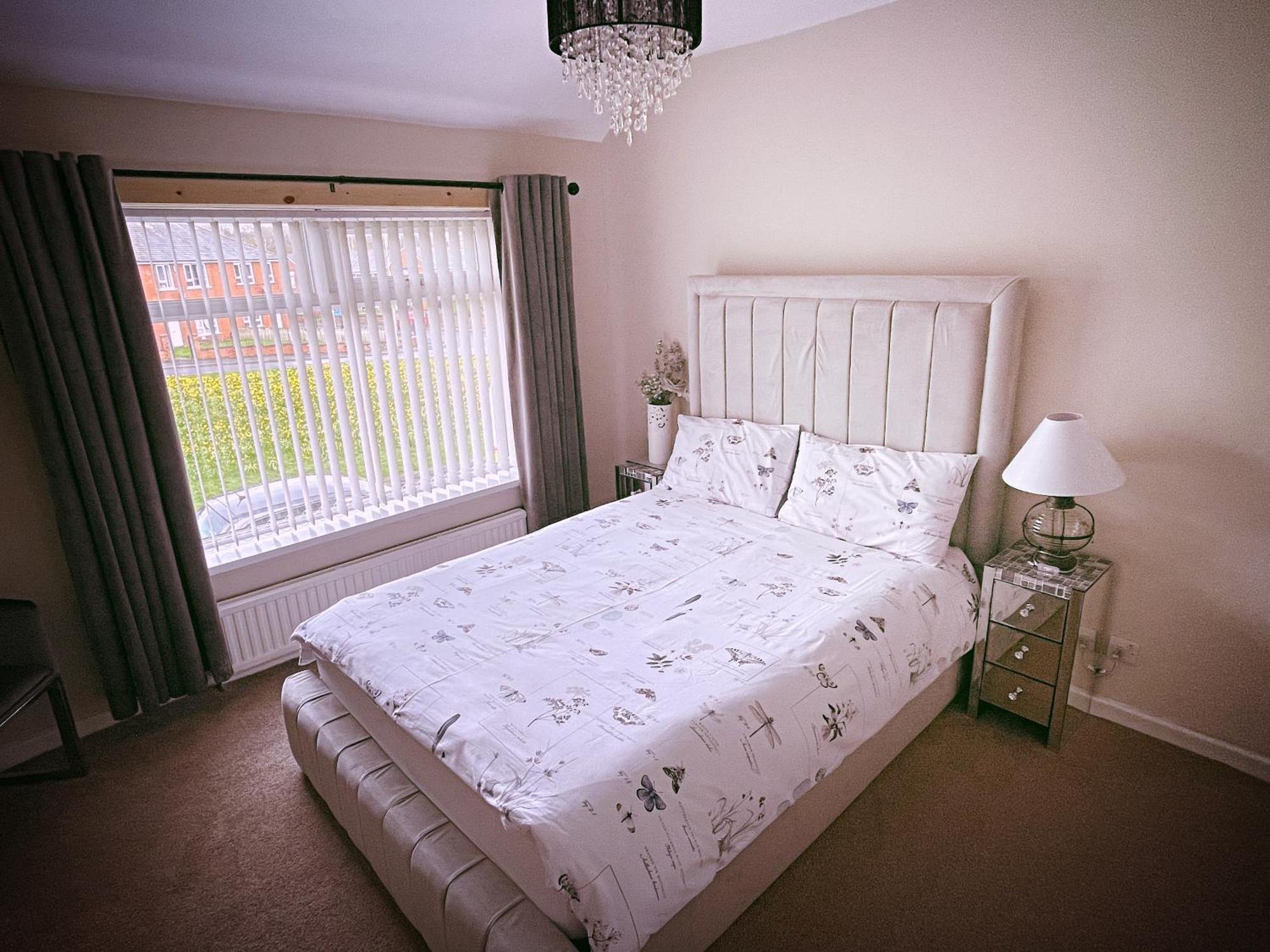 Entire 3-Bedroom Home In Oldham - Guest House Екстер'єр фото
