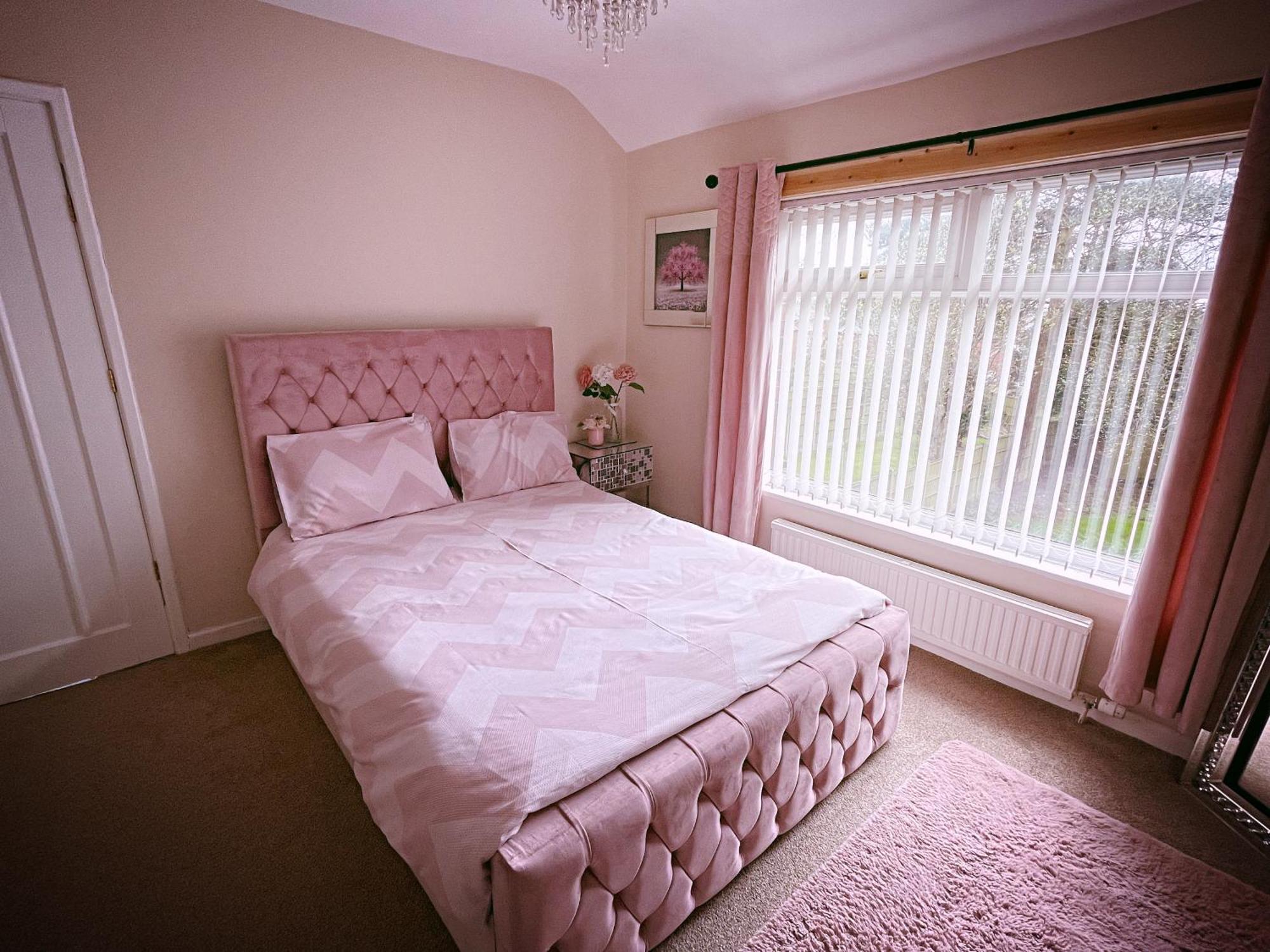 Entire 3-Bedroom Home In Oldham - Guest House Екстер'єр фото